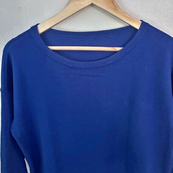 CHICO'S | Royal Blue Sweater 3/4 Sleeve Rounded Hem Pullover | Size 1, Medium - Picture 4 of 8